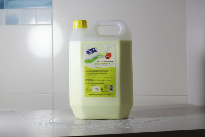 Altra Fresh Strong Phenyle Lemon 5 ltr | Powerful Disinfectant, Kills Germs & Leaves a Long-Lasting Lemon Fragrance