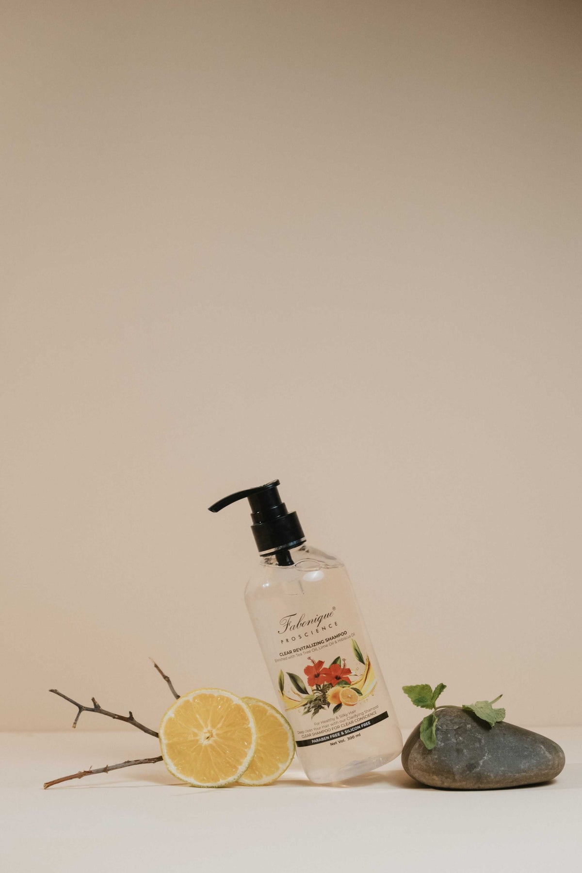 Product image of Fabonique Pro Science Clear Revitalizing Shampoo 300 ml