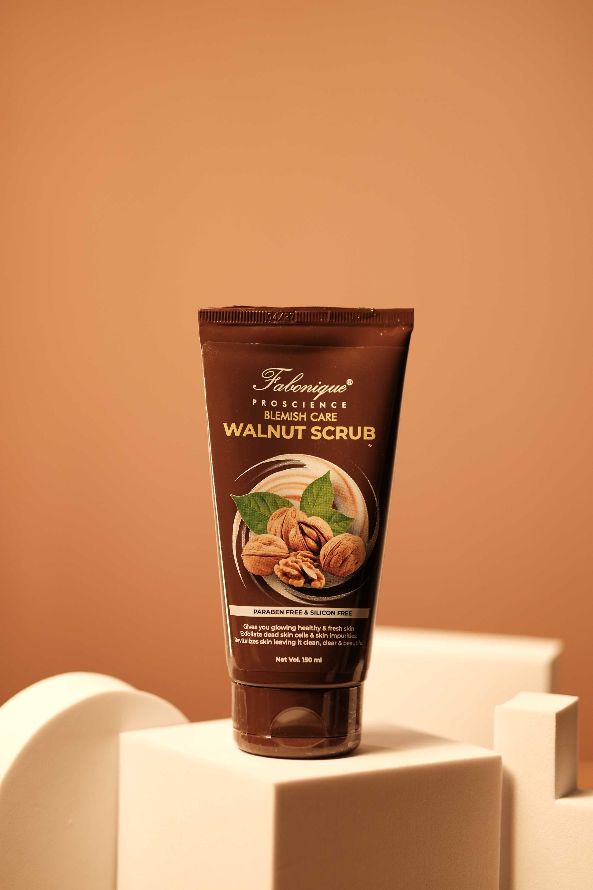 Fabonique Pro Science Blemish Care Walnut Scrub 150 ml
