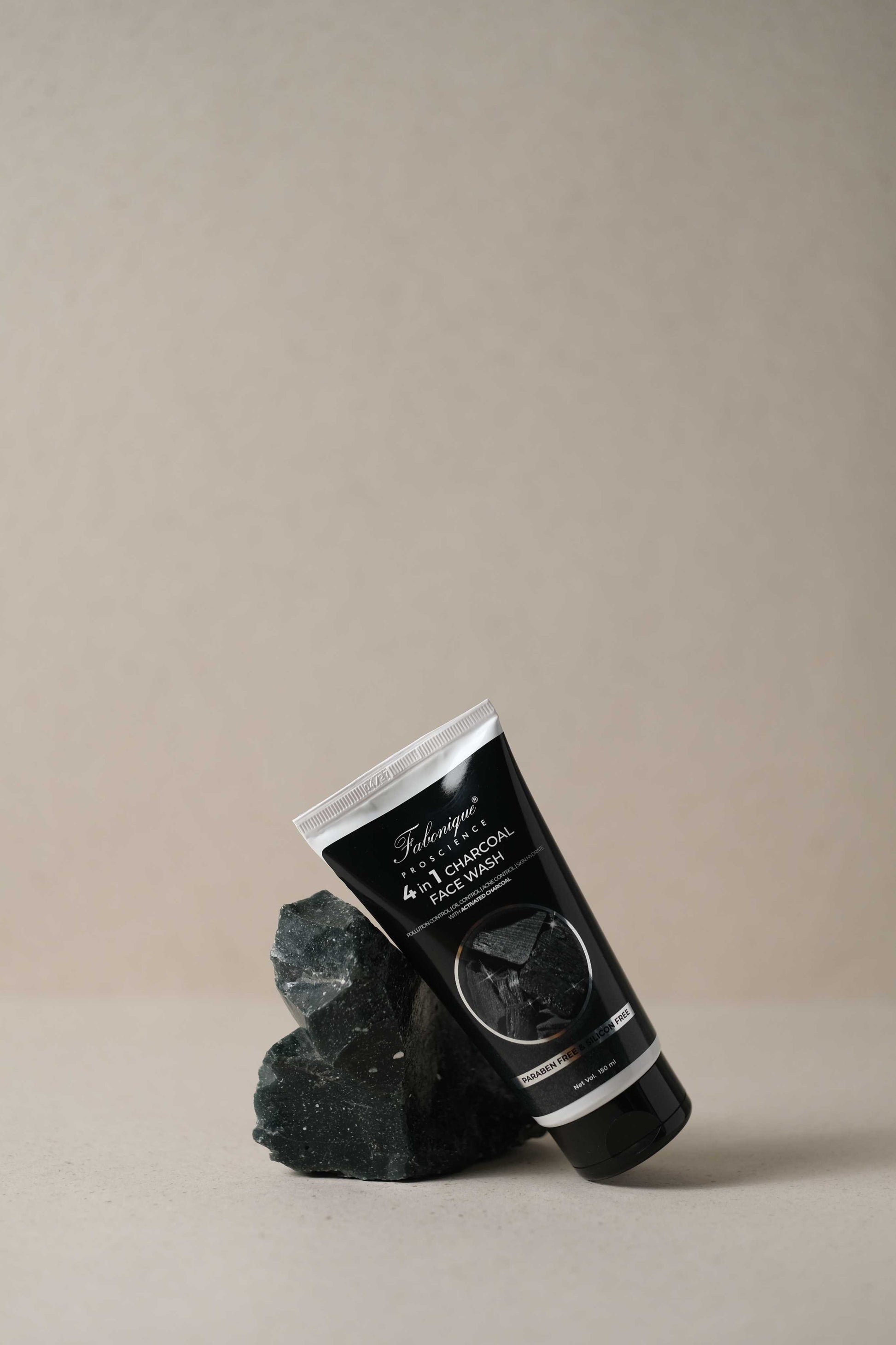 Fabonique Pro Science 4 in 1 Charcoal Facewash 150 ml
