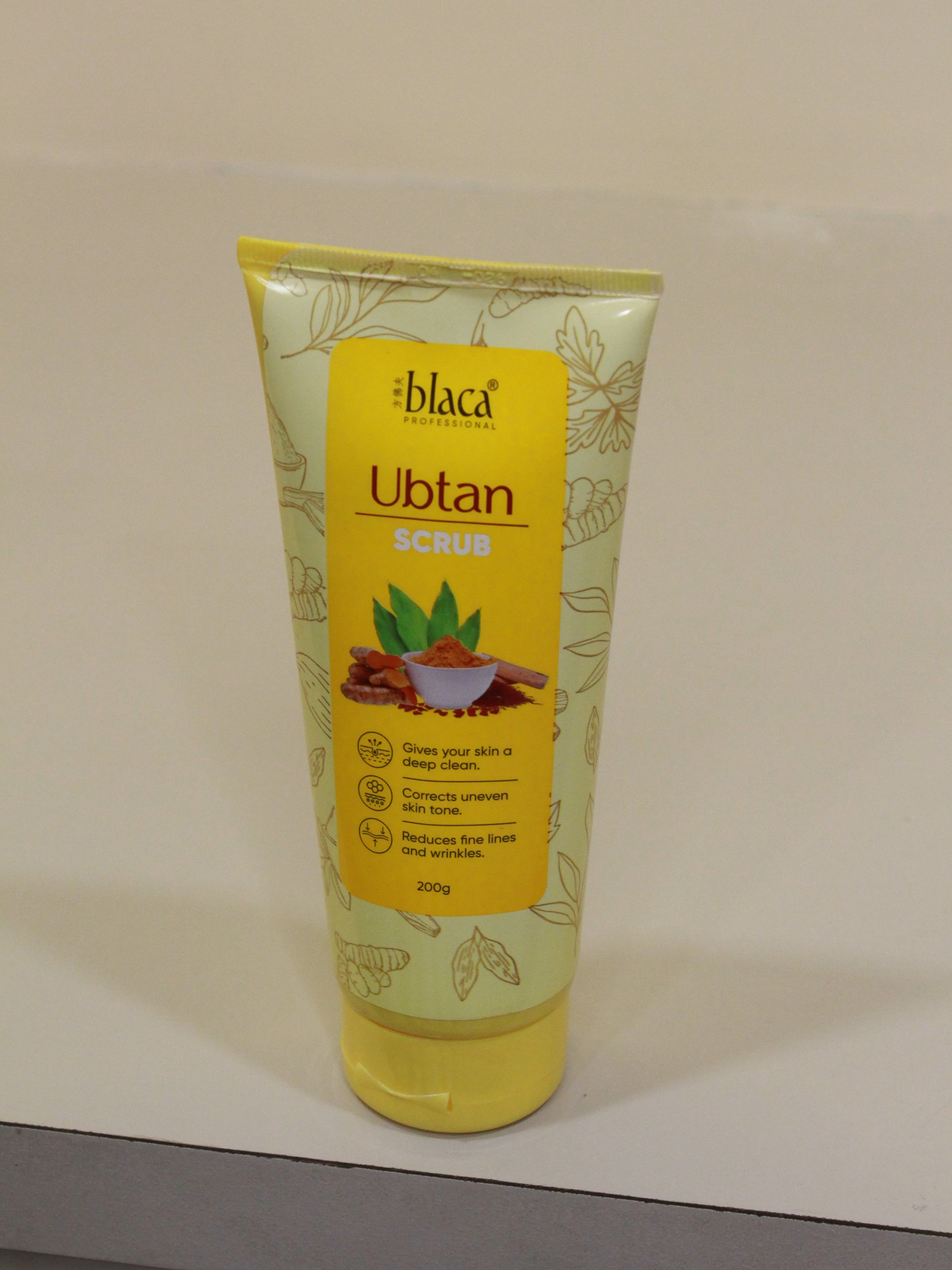 Blaca Natural Ubtan Scrub 200g for Glowing Skin | Lightens Skin Tone, Removes Tan & Exfoliates Deeply